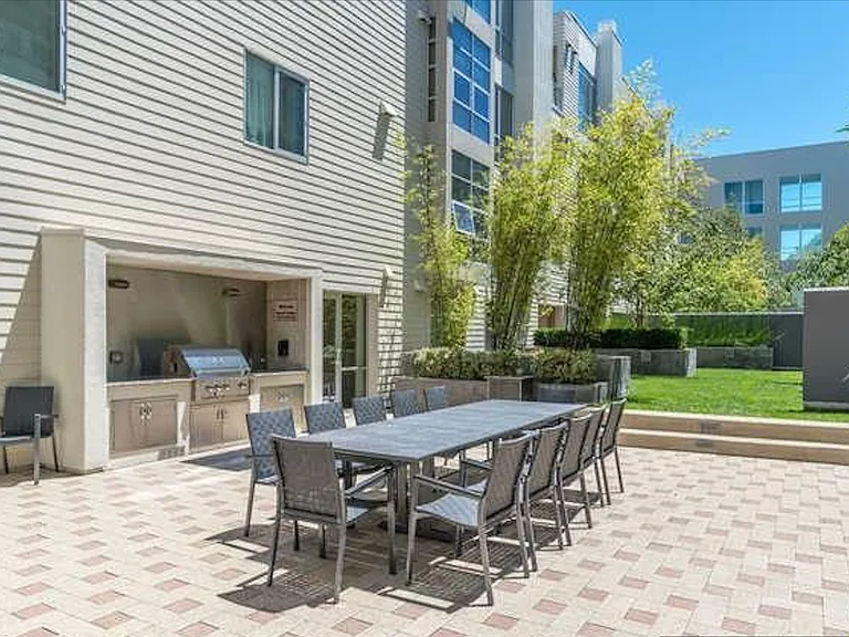 1655 N California Blvd #440 — Photo 32