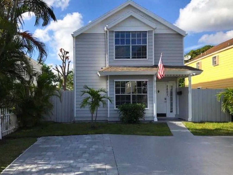 1st image of 5807 Dewberry Way