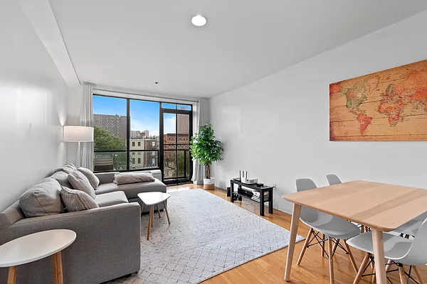 Rented by Citi Mosaic | media 10