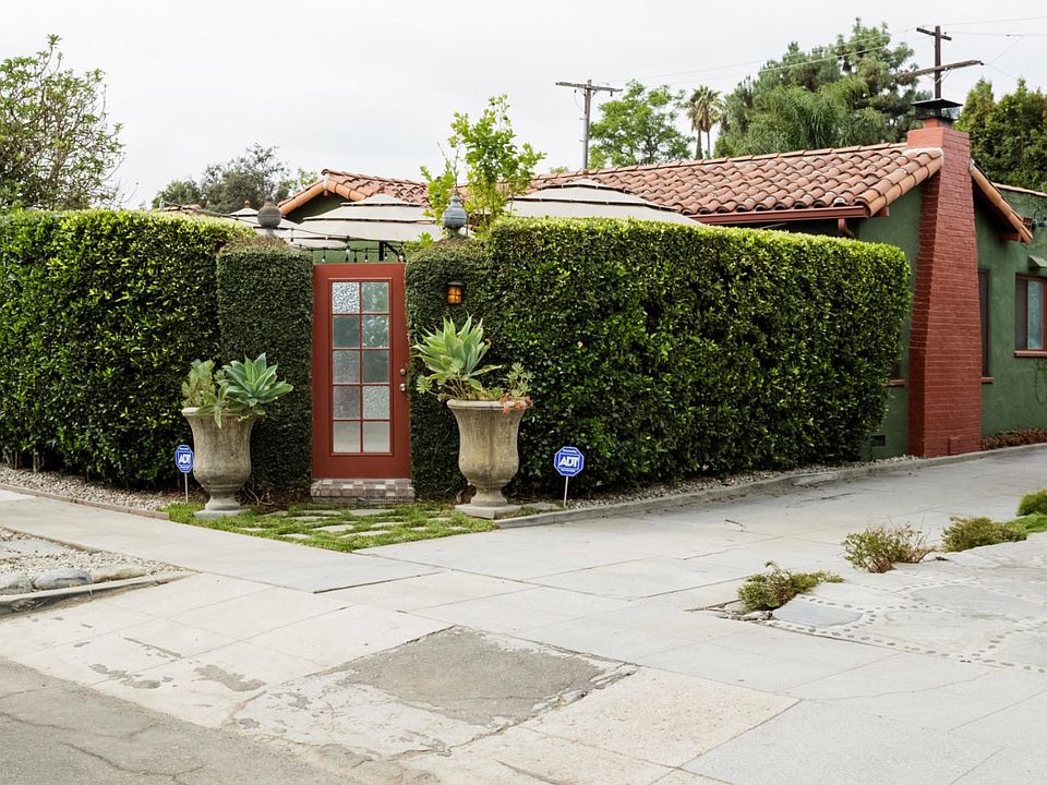 1st image of 203 S Parkwood Ave
