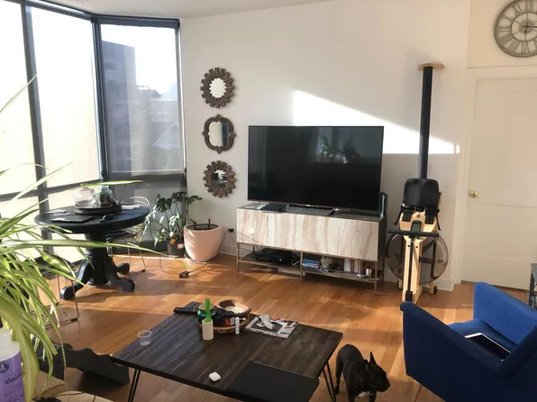 1458 W Blackhawk St APT 2R, Chicago, IL 60642