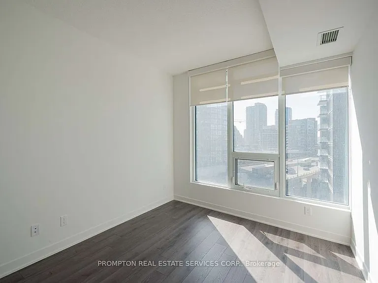 70 Queens Wharf Rd #503 — Photo 5