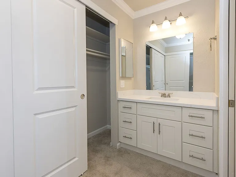 2465 Shoreline Dr — Photo 30