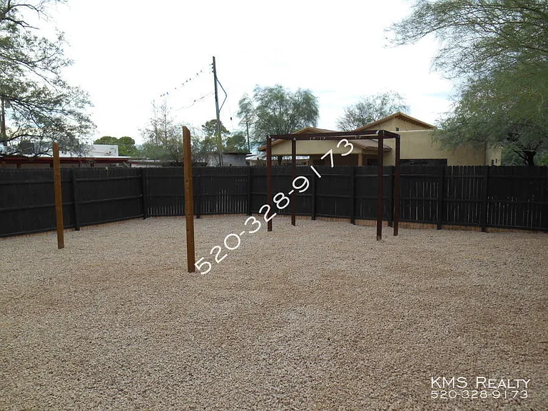 4107 E Los Robles St — Photo 5