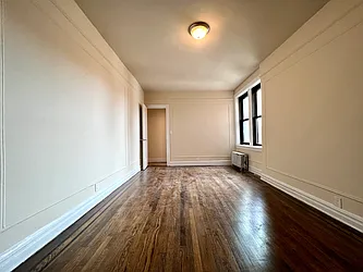 Rented by R New York