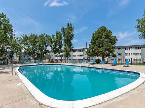 Park Place at Expo Apartments | Aurora, CO | Pool