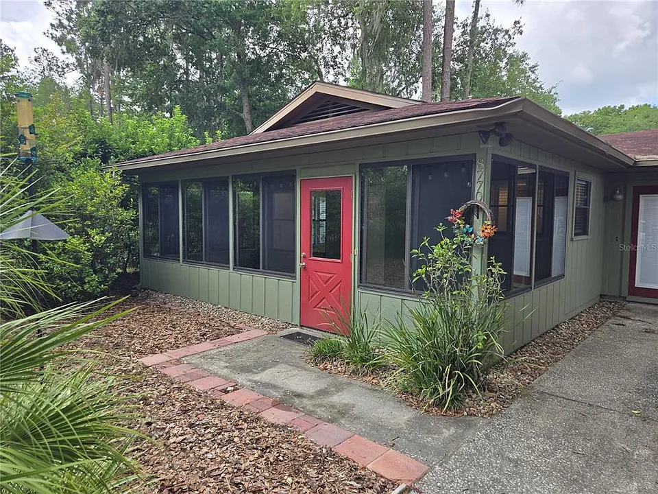 8770 NW 37th Cir