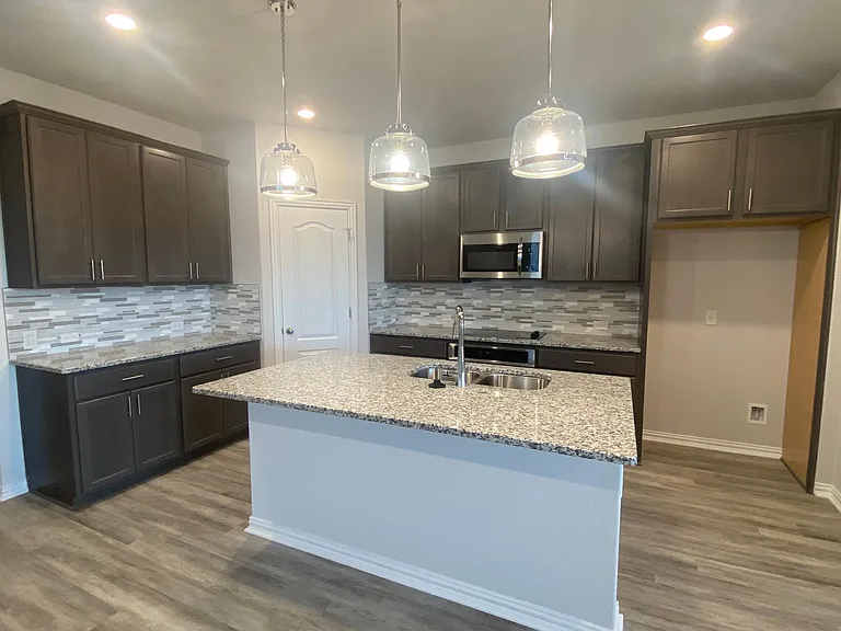 609 Silent Creek Cv — Photo 10