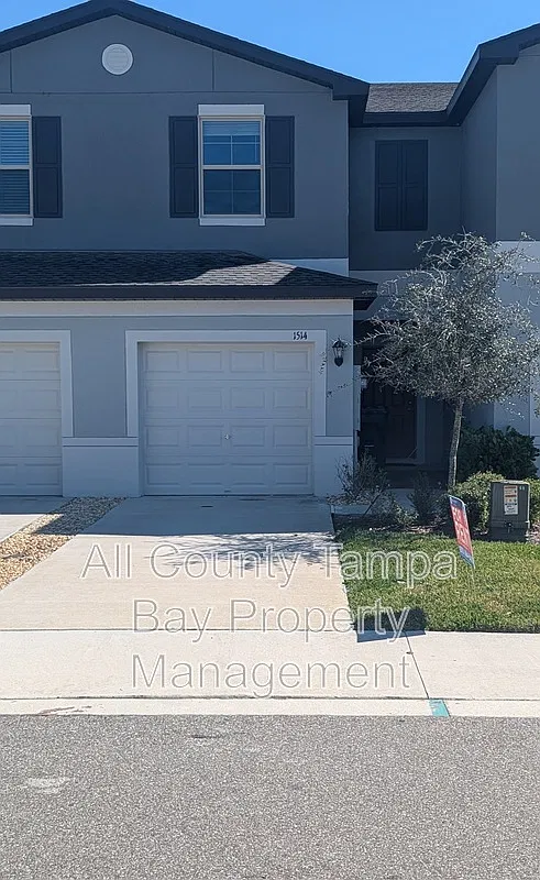2 bed, 2.5 bath, 1513 sqft, $2,100 — Photo 1