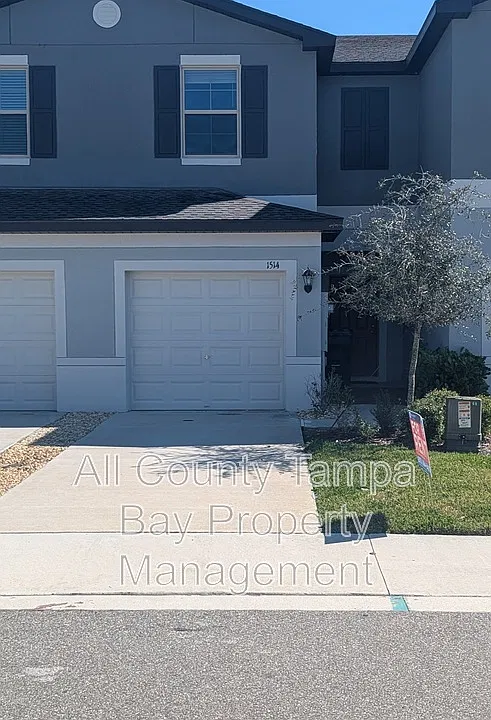 1514 Cassius St