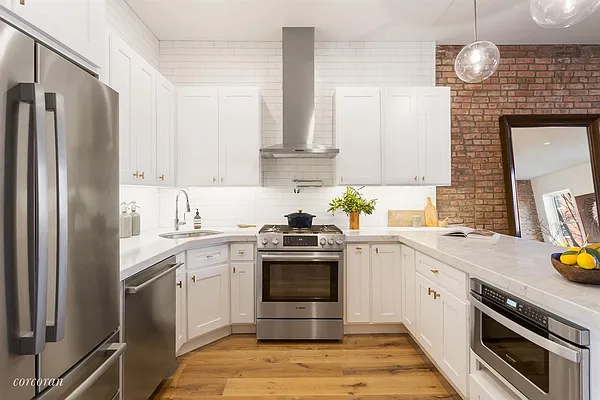 Sold by Corcoran | media 32