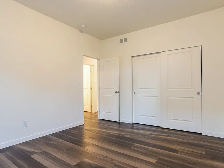 18590 E 47th Pl — Photo 14