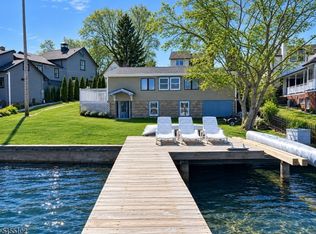 7 Cottage Ave, Landing, NJ 07850