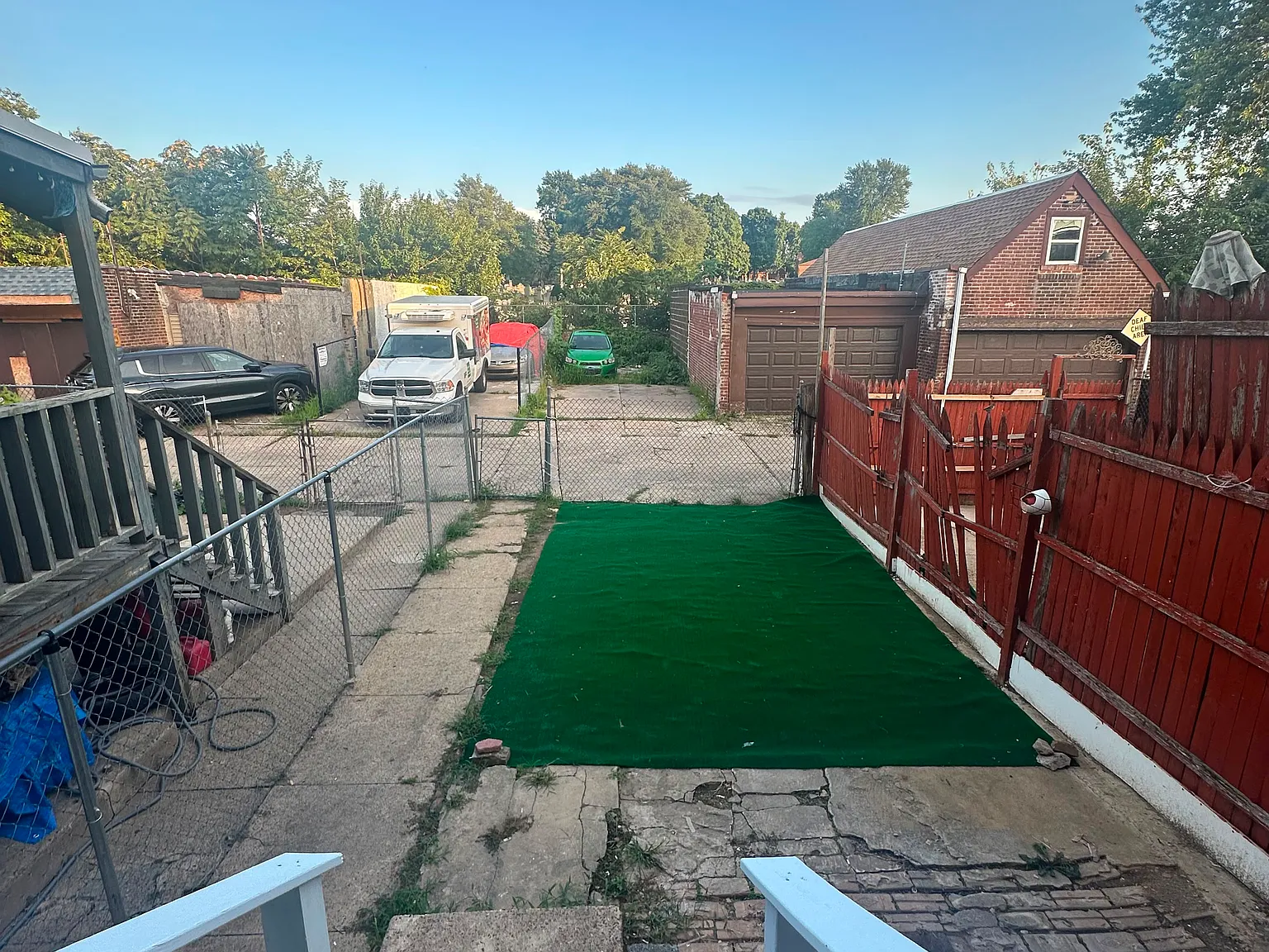 3 bed, $1,600 — Photo 2