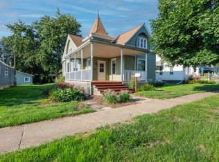 126 W Main St, El Paso, IL 61738
