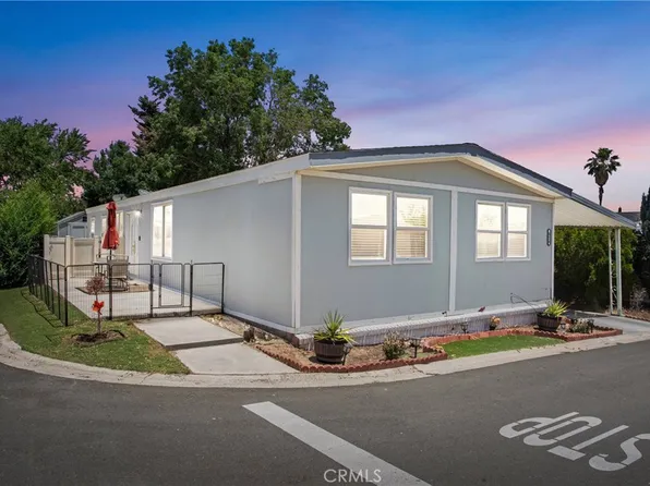 20683 Waalew Rd Spc B54, Apple Valley, CA 92307
