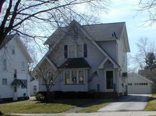 311 Farmington Rd, Rochester, NY 14609