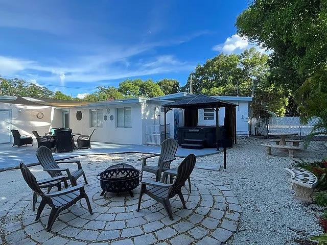 17 Pompano Ave — Photo 4
