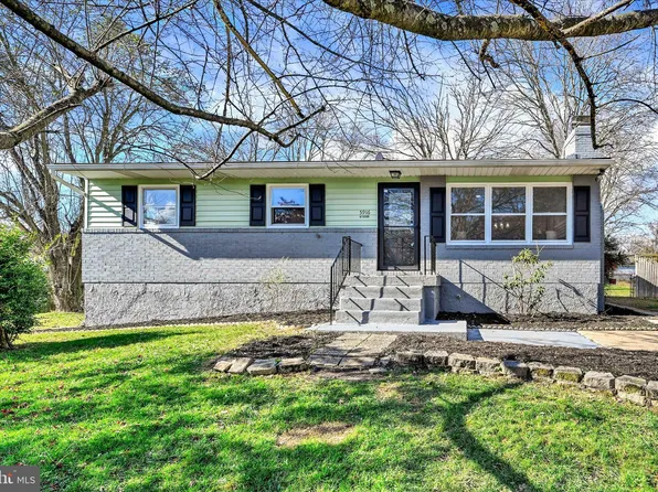 5916 Hanna Rd, Sykesville, MD 21784