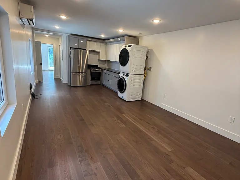 195 Bay St #2A — Photo 3