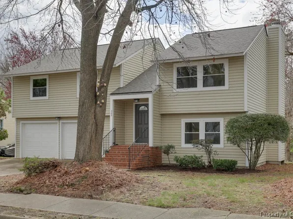 303 Riversedge Dr, Hampton, VA 23669