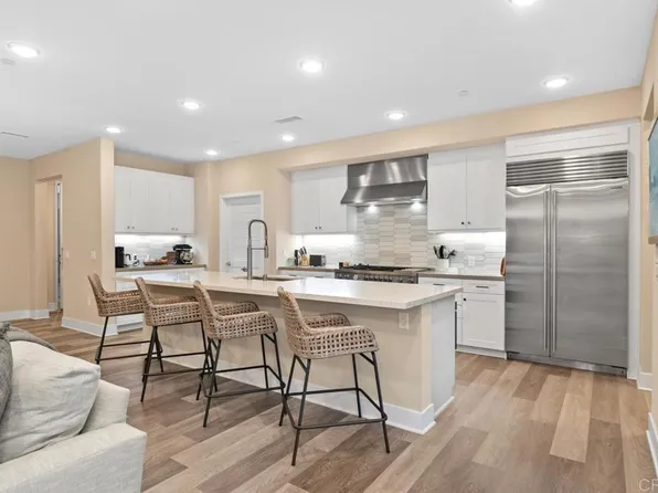 800 Grand Ave #106, Carlsbad, CA 92008