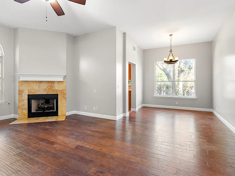 6802 Auckland Ct — Photo 8
