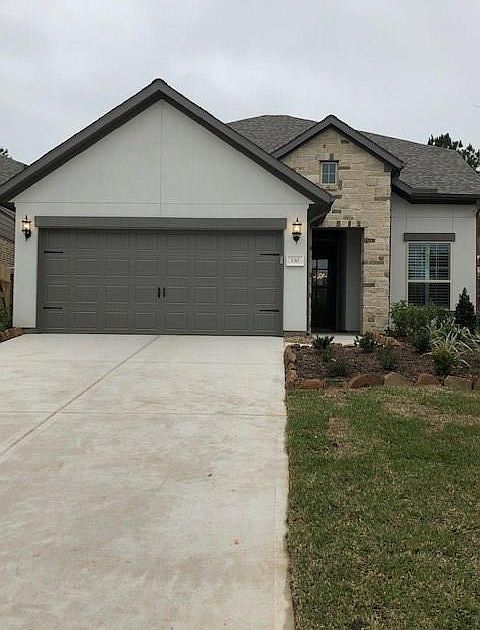 1st image of 130 Wild Wisteria Ln