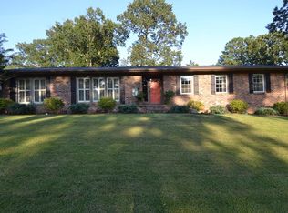 1922 Courtney Ave, Florence, AL 35630