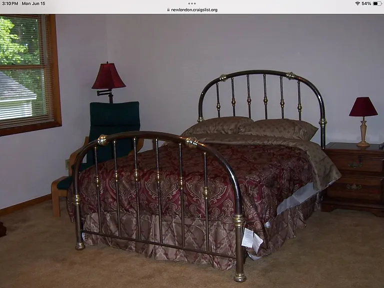 1074 Storrs Rd — Photo 6