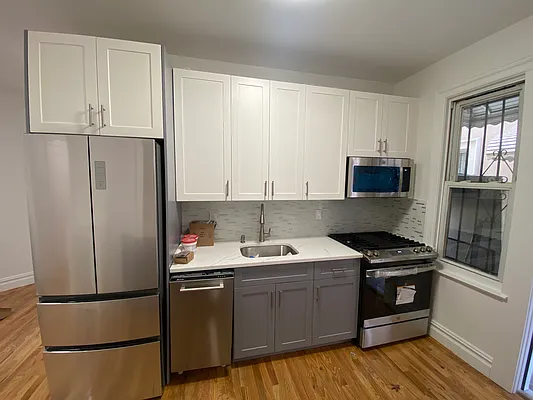 Rented by PRISTINE PROPERTY SOLUTIONS LLC | media 9