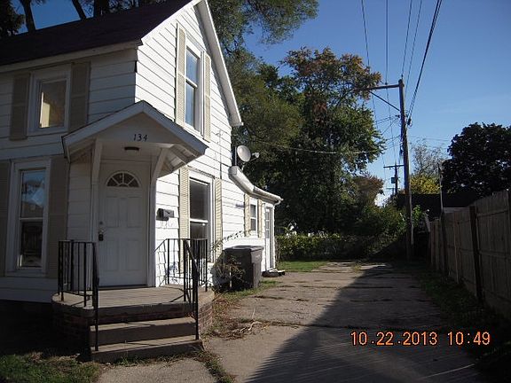 4th image of 134 Arcade Ave