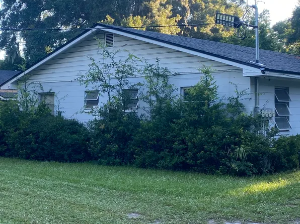 5643 Merrill Rd APT 1, Jacksonville, FL 32277