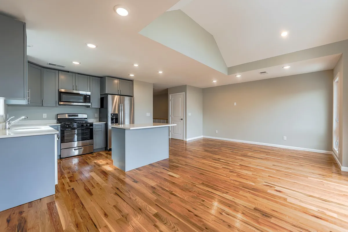 Building Photo - 255 Chadwick Ave #2