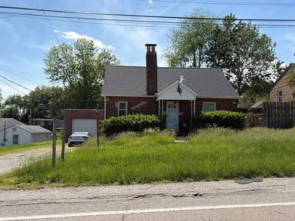 900 S Belt W, Belleville, IL 62220