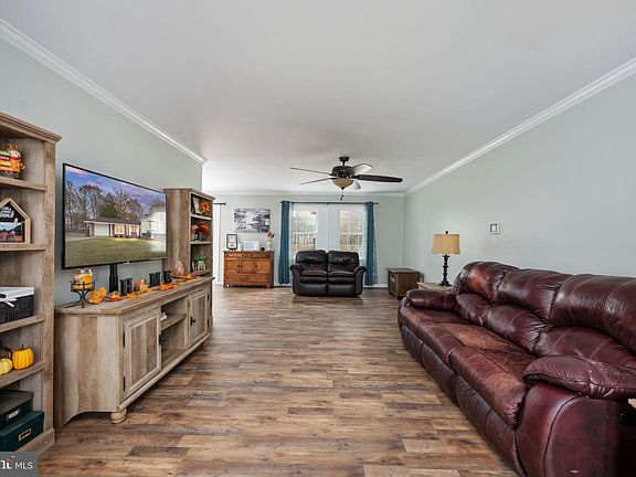 5th image of 22 Noel Dr