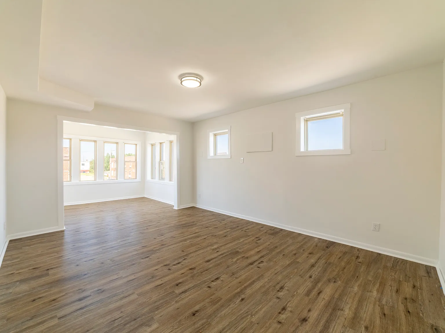 2 bed, $1,200 — Photo 3