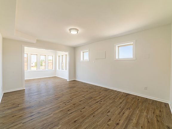 3rd image of 3601 Fir St APT 2