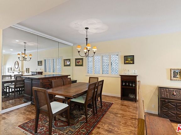 5th image of 10933 Wellworth Ave APT 18