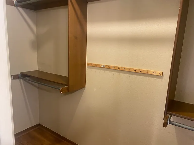 1026 Dustin Dr — Photo 11