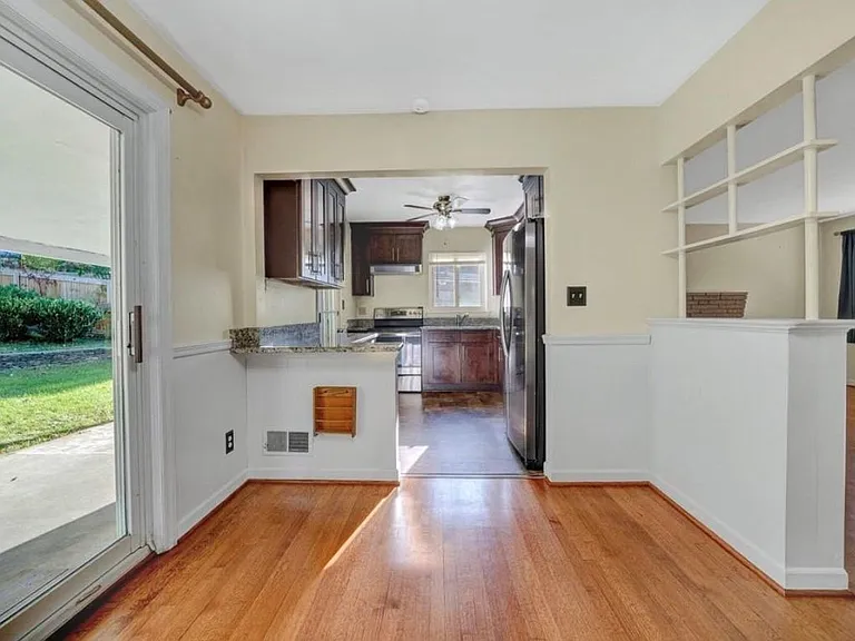 3260 Rasmont Rd — Photo 7