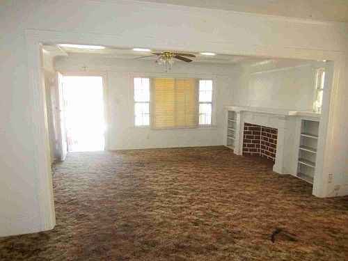 2nd image of 940 Hollins St