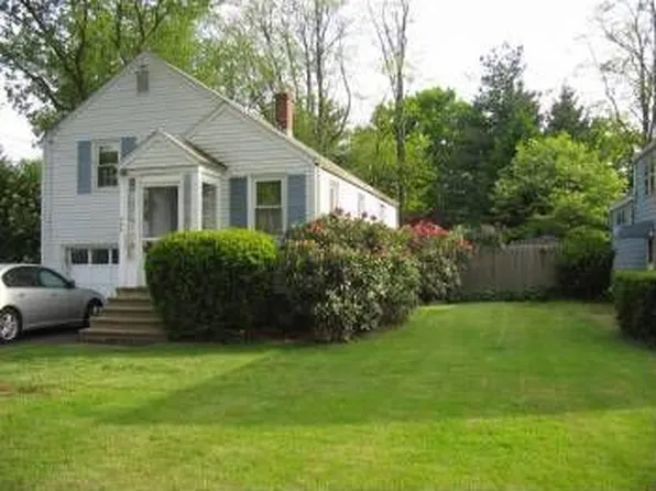484 Rowland Rd, Fairfield, CT 06824
