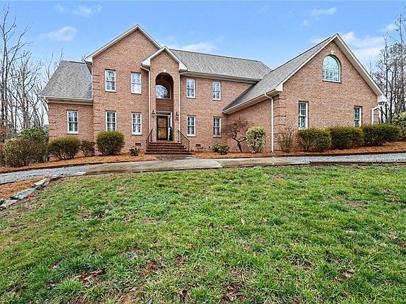 3rd image of 1470 Robert Beck Rd