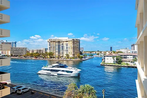 1817 S Ocean Dr #823 Photo 1