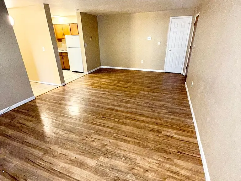 1 and 2 bed Apartments! Many with W/D in unit! Rent Specials! Call Today! Tour Today! — Photo 27