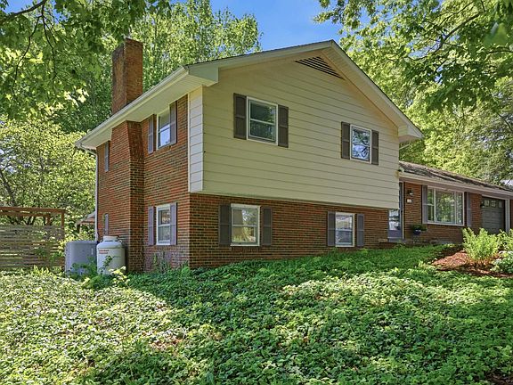 2nd image of 1200 Westover Dr