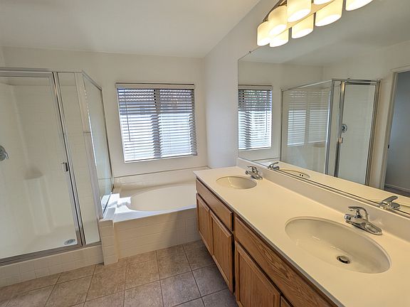 5th image of 4737 Lagunita Way