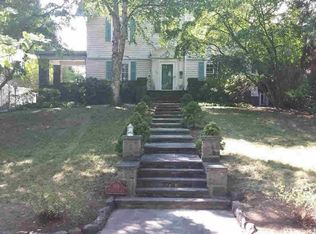 189 Farragut Cir, New Rochelle, NY 10801