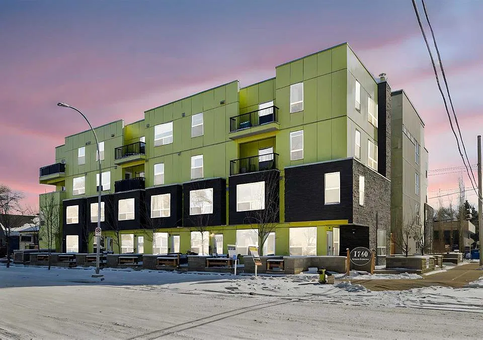 Building Photo